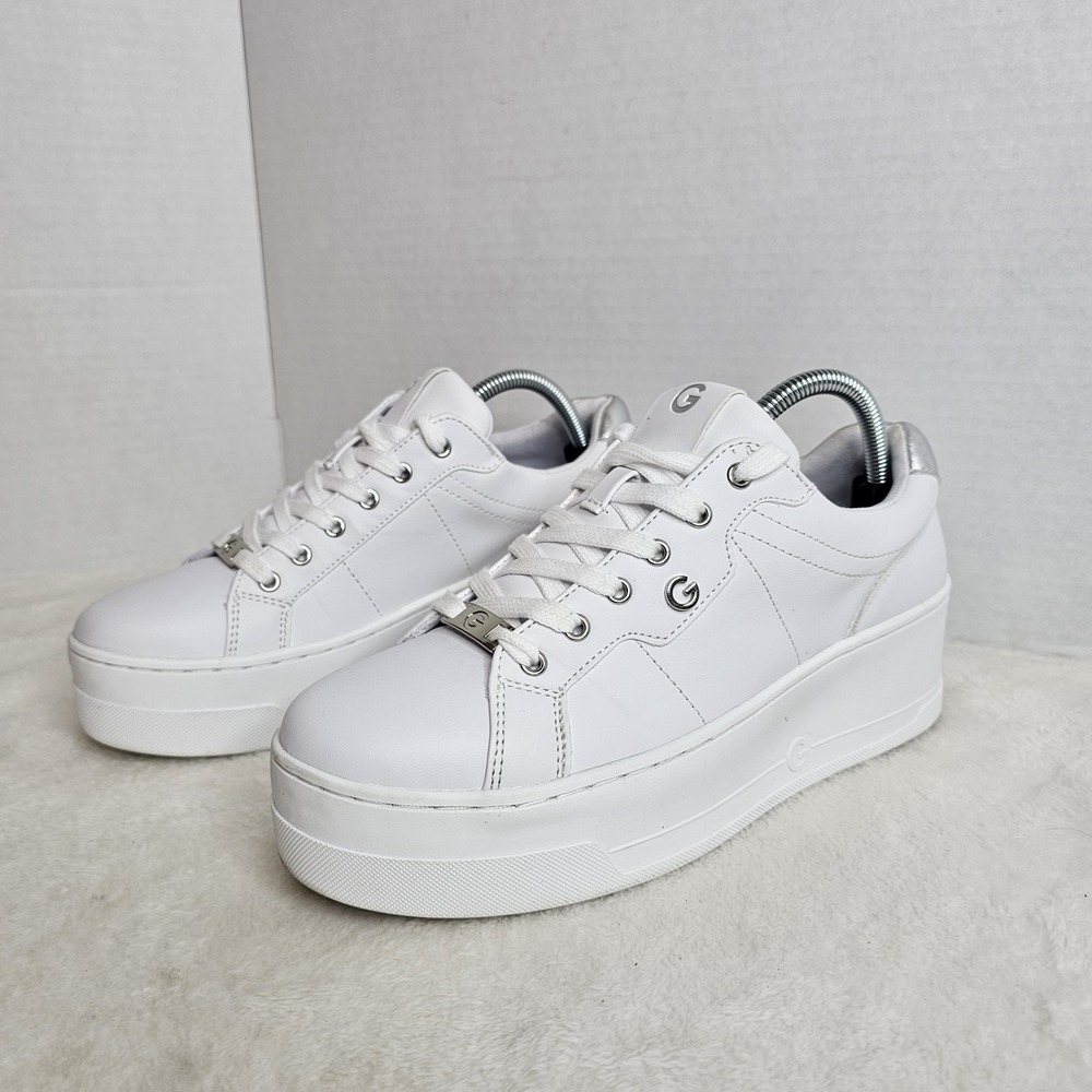 GBG Los Angeles Shoes Sneakers Women's Size 10 M White logo Accents Lace Up